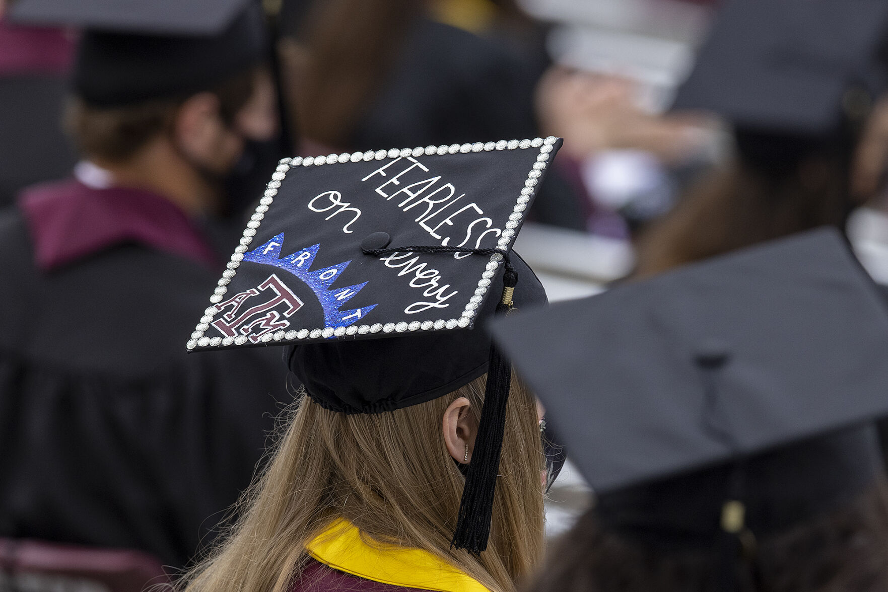 Makeup graduation